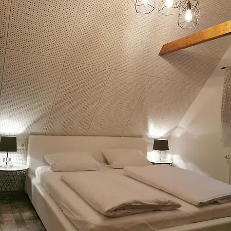 Alice Nahe Europapark Rulantica