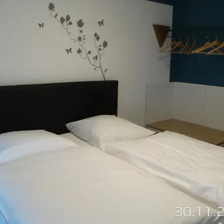 Alice Nahe Europapark Rulantica